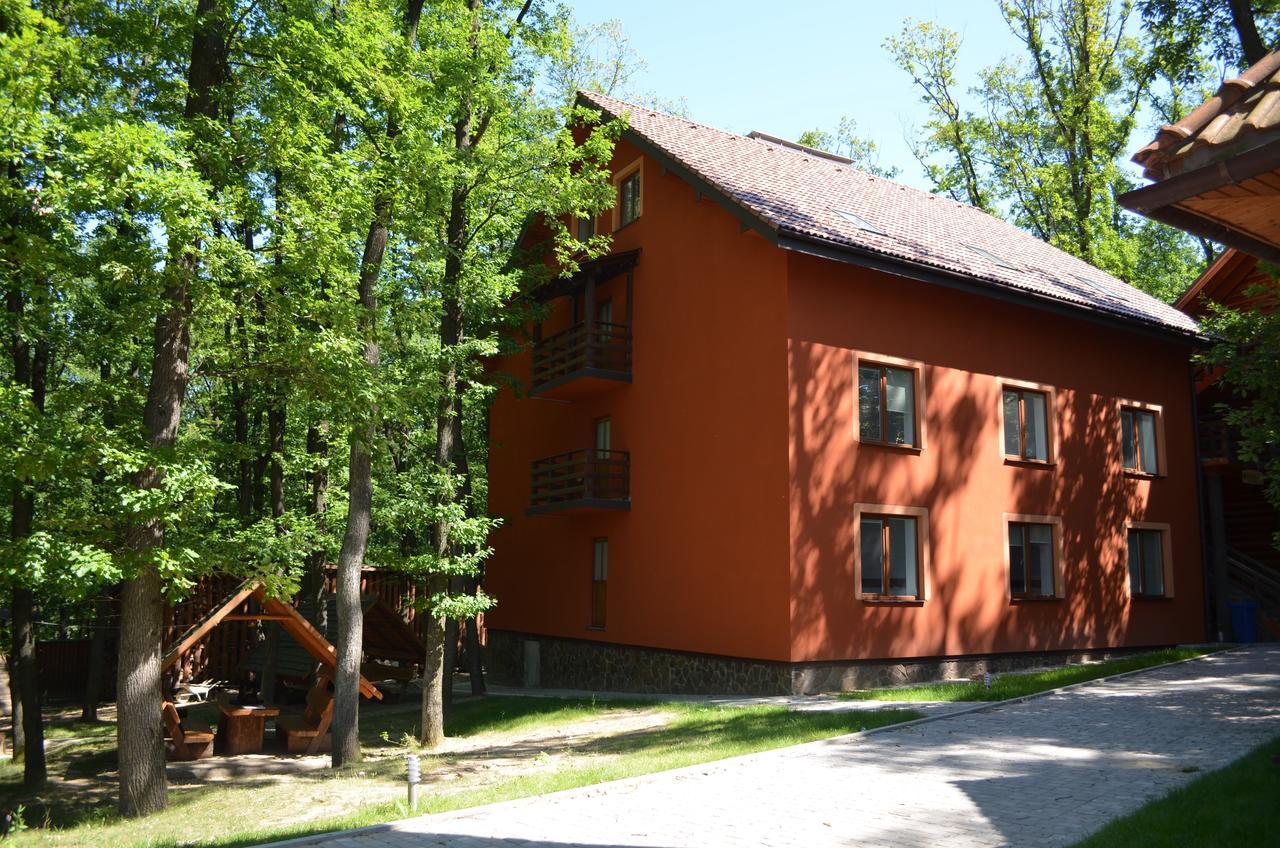 Praha Park Hotel Uzhhorod Exterior foto